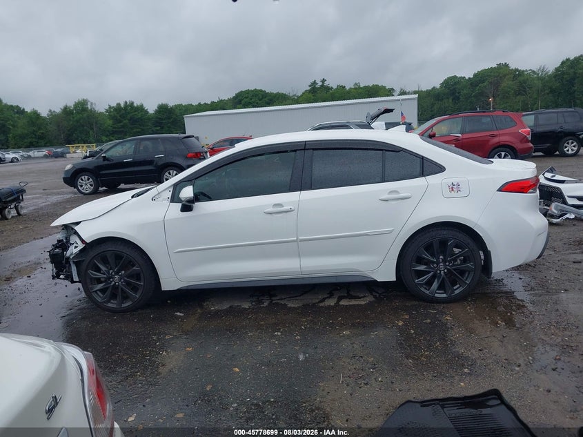 TOYOTA COROLLA - zdjęcie 15