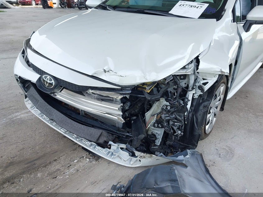 TOYOTA COROLLA - zdjęcie 6