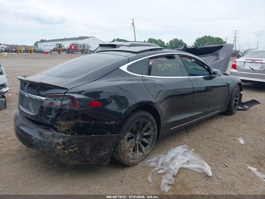 TESLA MODEL S - zdjęcie 4