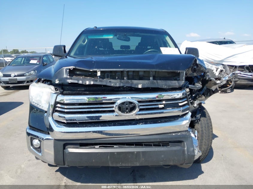 TOYOTA TUNDRA - zdjęcie 12