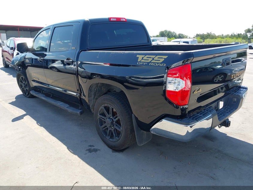 TOYOTA TUNDRA - zdjęcie 3