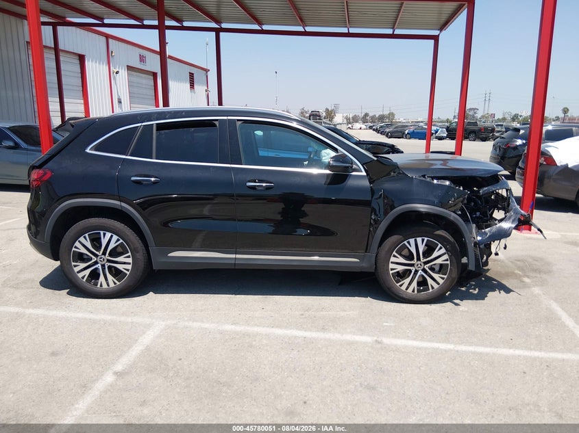 MERCEDES-BENZ GLA 250 - zdjęcie 14