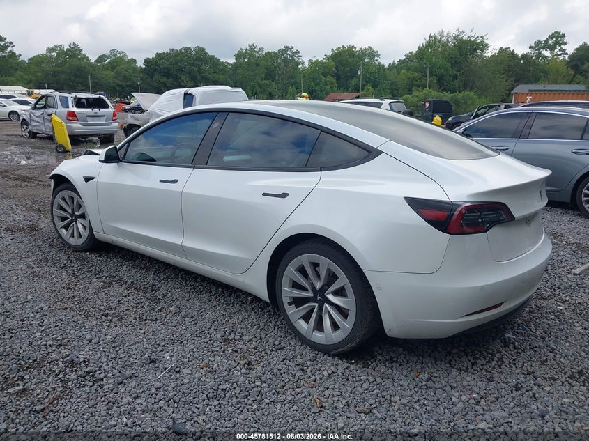 TESLA MODEL 3 - zdjęcie 3