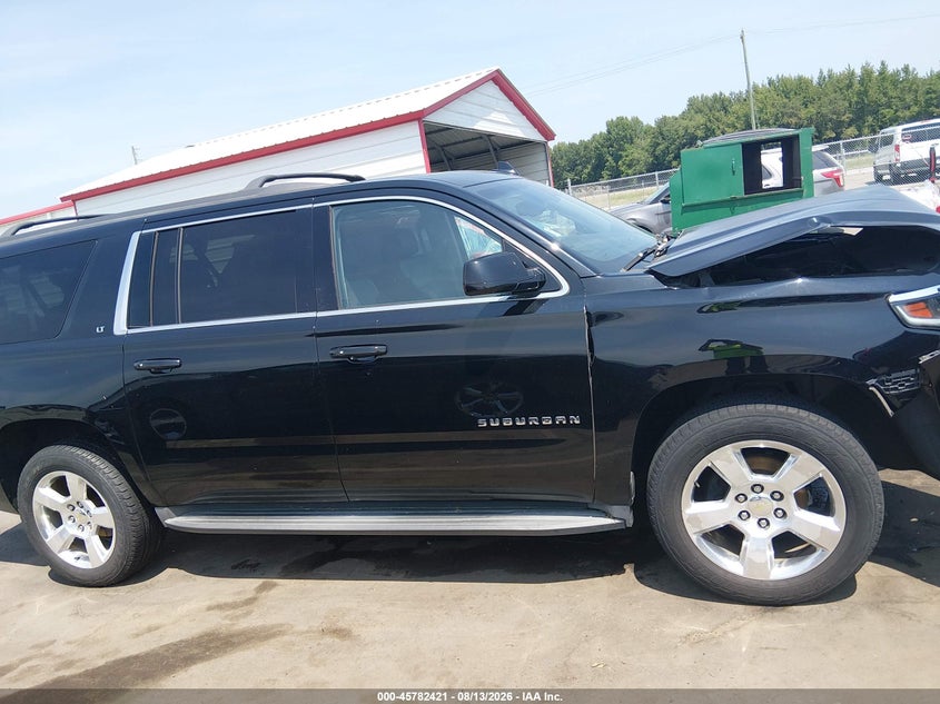 CHEVROLET SUBURBAN - zdjęcie 13
