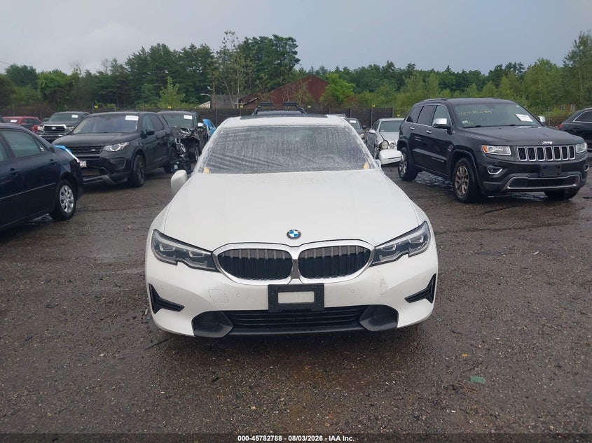 BMW 330I - zdjęcie 12