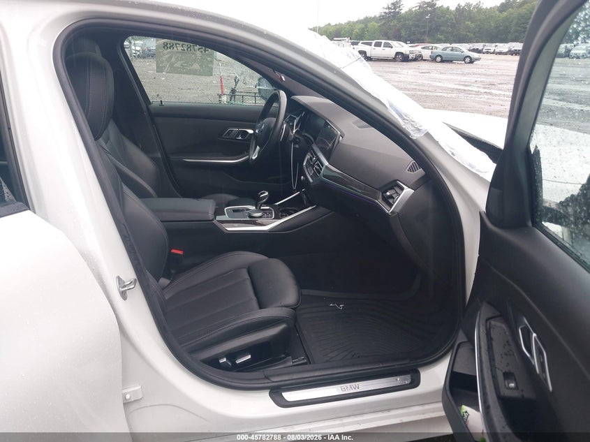 BMW 330I - zdjęcie 5
