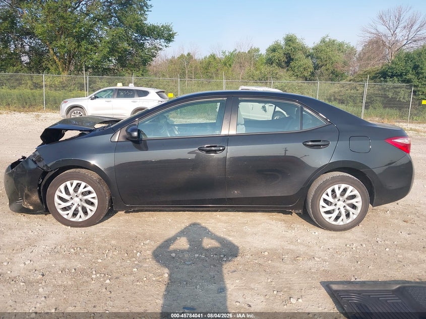 TOYOTA COROLLA - zdjęcie 14