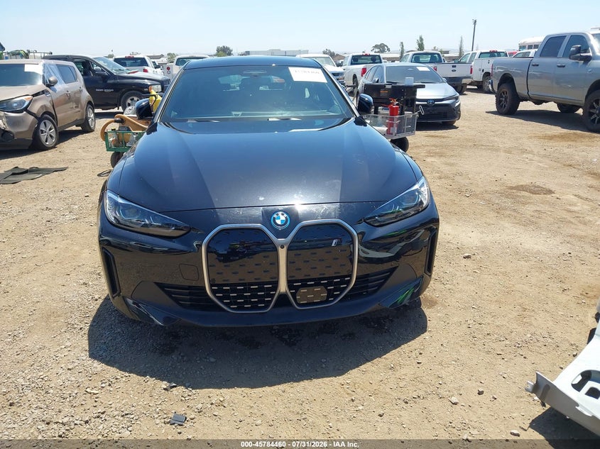 BMW I4 GRAN COUPE - zdjęcie 12