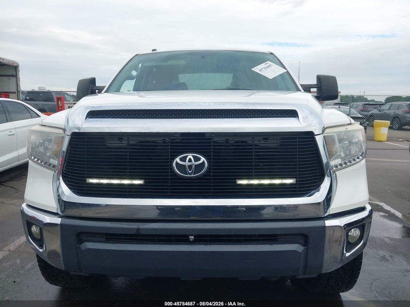 TOYOTA TUNDRA - zdjęcie 12