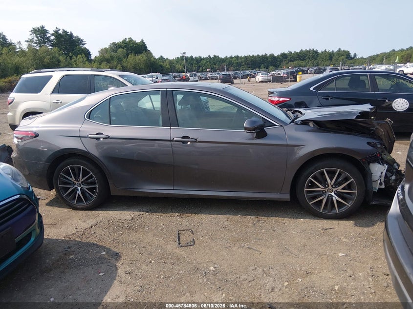 TOYOTA CAMRY - zdjęcie 14