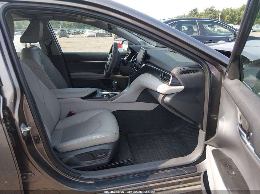 TOYOTA CAMRY - zdjęcie 5