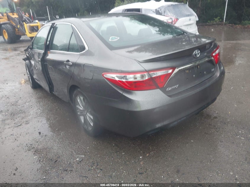 TOYOTA CAMRY - zdjęcie 3