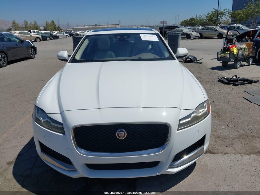 JAGUAR XF - zdjęcie 12