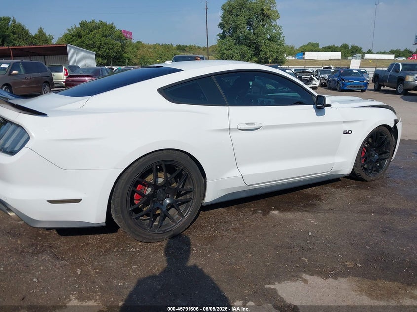 FORD MUSTANG - zdjęcie 13