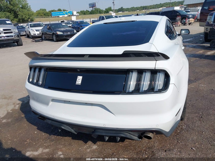 FORD MUSTANG - zdjęcie 16