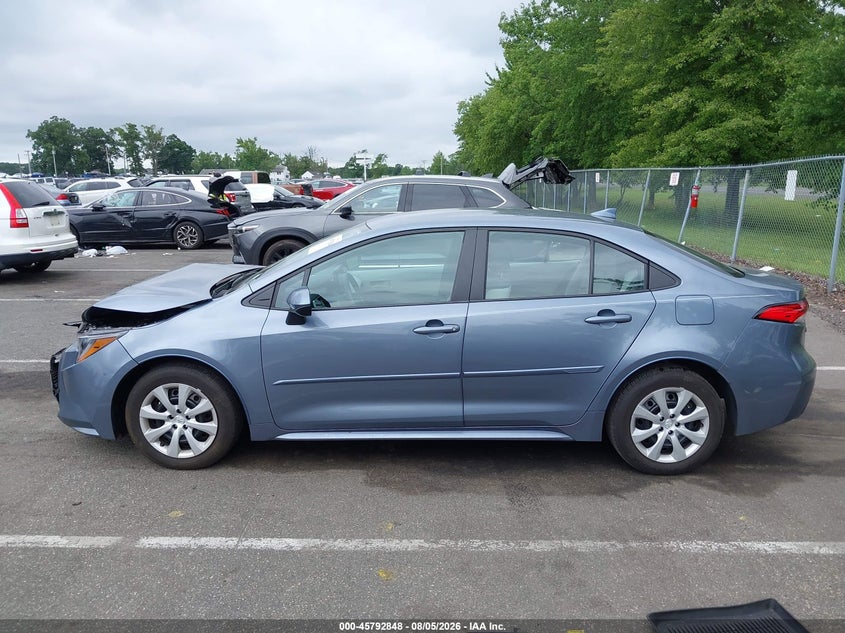 TOYOTA COROLLA - zdjęcie 14