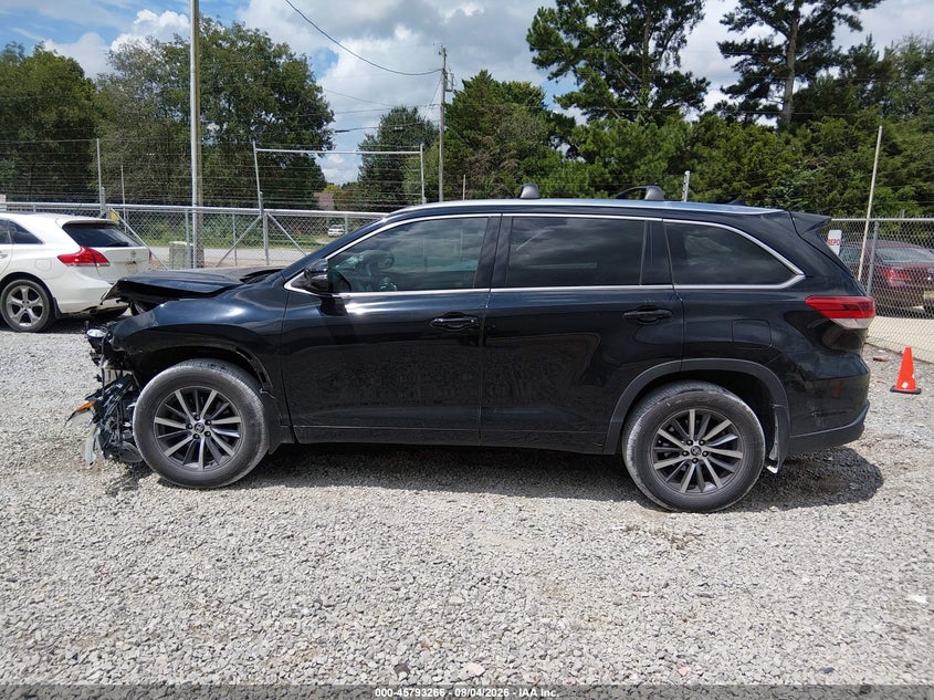 TOYOTA HIGHLANDER - zdjęcie 15