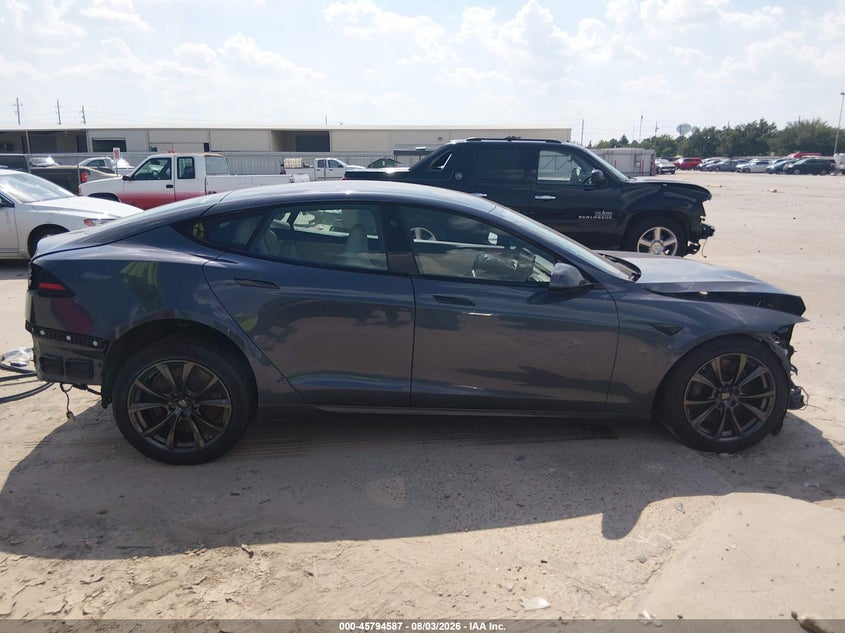 TESLA MODEL S - zdjęcie 14