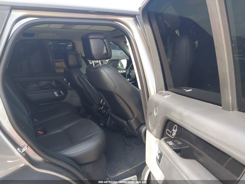 LAND ROVER RANGE ROVER - zdjęcie 8