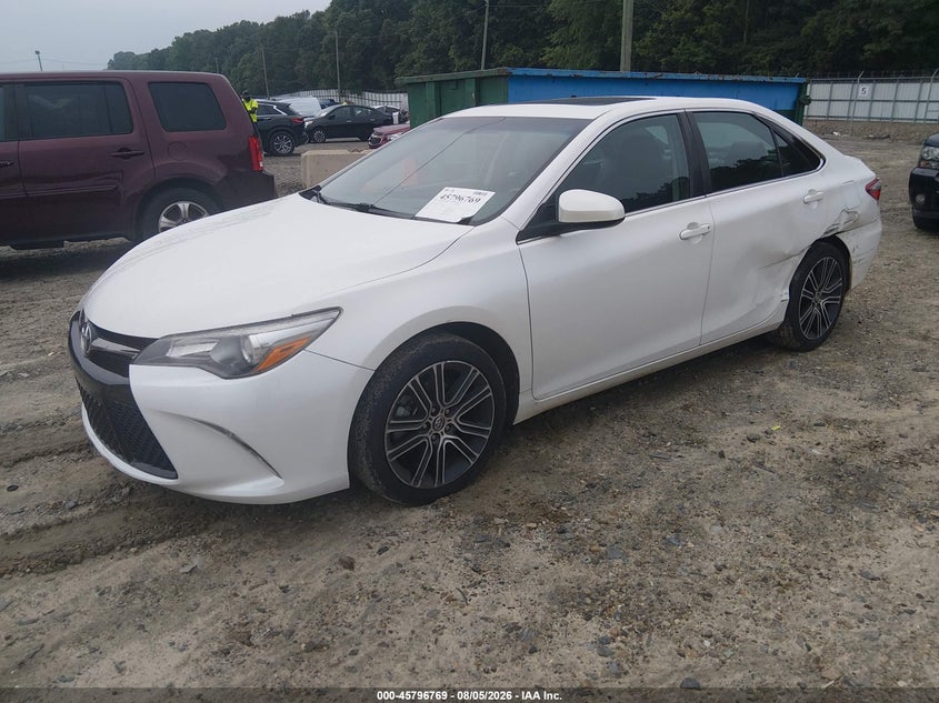 TOYOTA CAMRY - zdjęcie 2