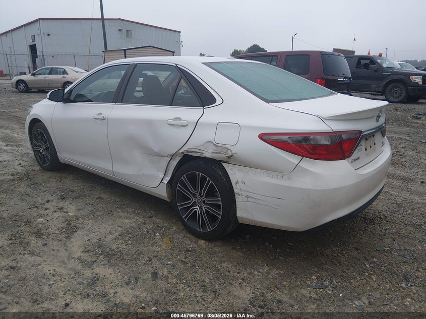 TOYOTA CAMRY - zdjęcie 3
