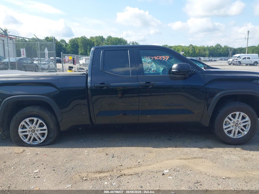 TOYOTA TUNDRA - zdjęcie 13