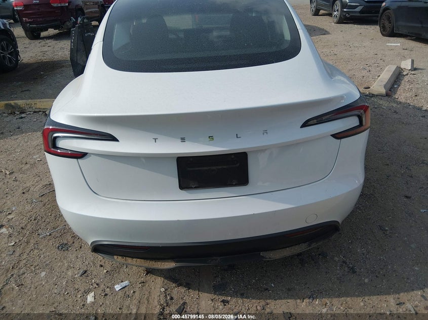 TESLA MODEL 3 - zdjęcie 16