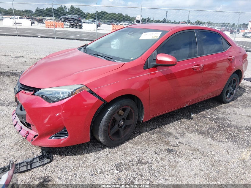 TOYOTA COROLLA - zdjęcie 2