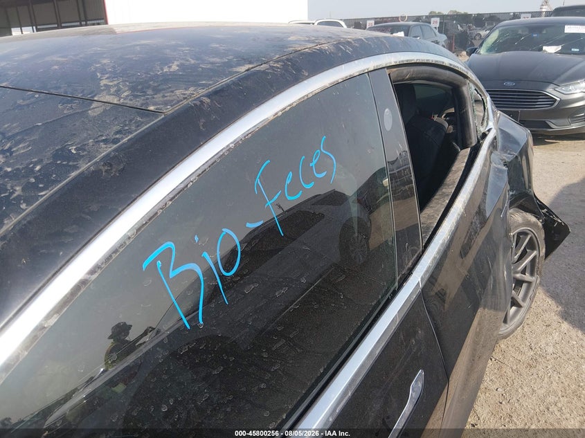TESLA MODEL 3 - zdjęcie 7