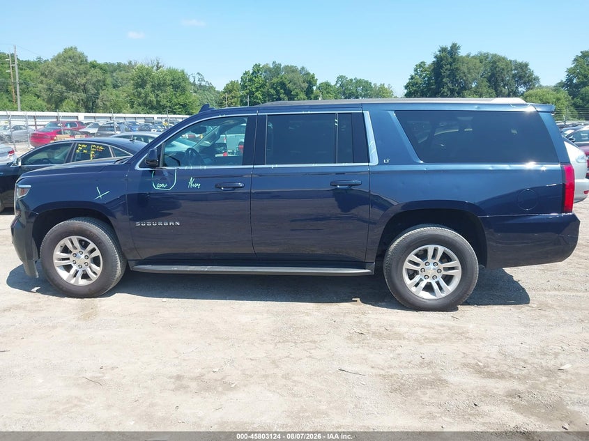 CHEVROLET SUBURBAN - zdjęcie 14