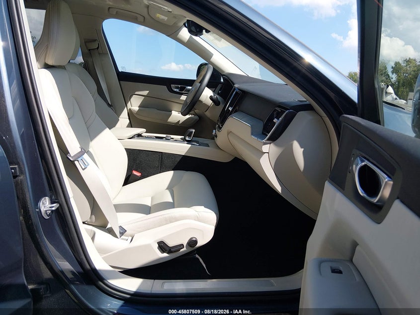 VOLVO XC60 - zdjęcie 5