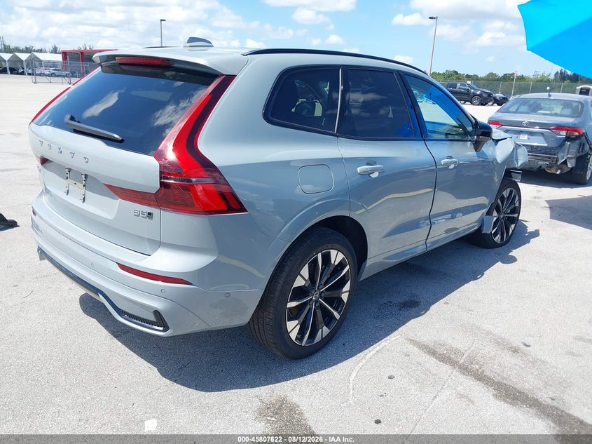 VOLVO XC60 - zdjęcie 4