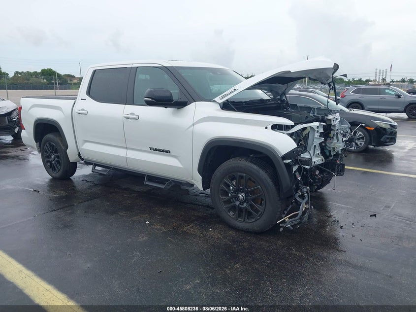 TOYOTA TUNDRA HYBRID - zdjęcie 1