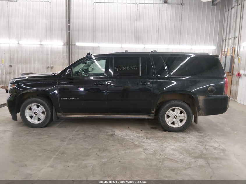 CHEVROLET SUBURBAN - zdjęcie 14