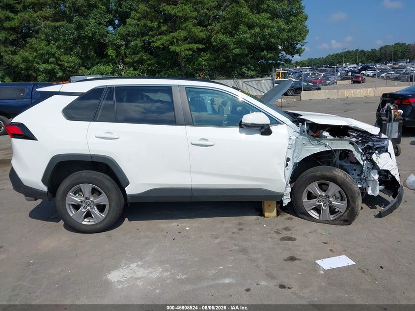 TOYOTA RAV4 - zdjęcie 14