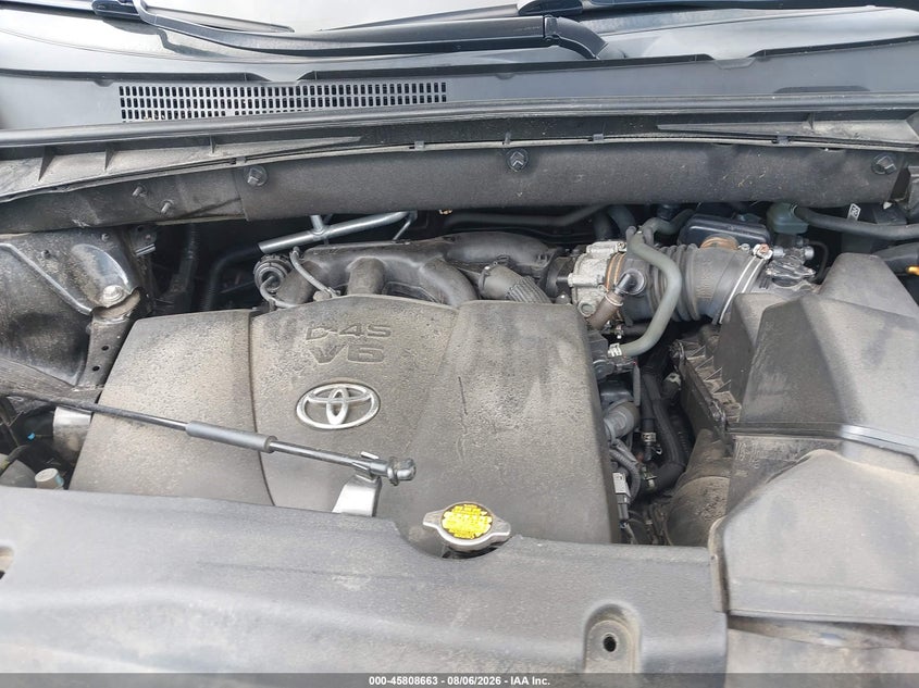 TOYOTA HIGHLANDER - zdjęcie 10