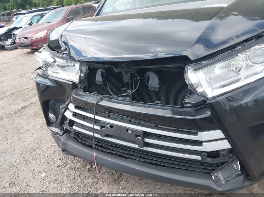 TOYOTA HIGHLANDER - zdjęcie 6