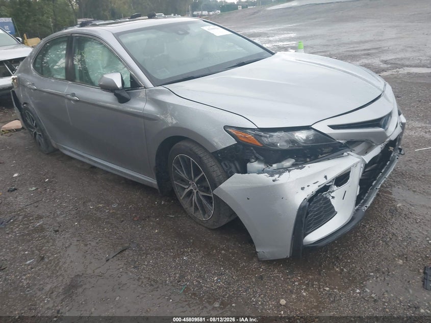 TOYOTA CAMRY - zdjęcie 1