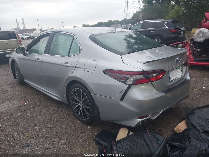 TOYOTA CAMRY - zdjęcie 3