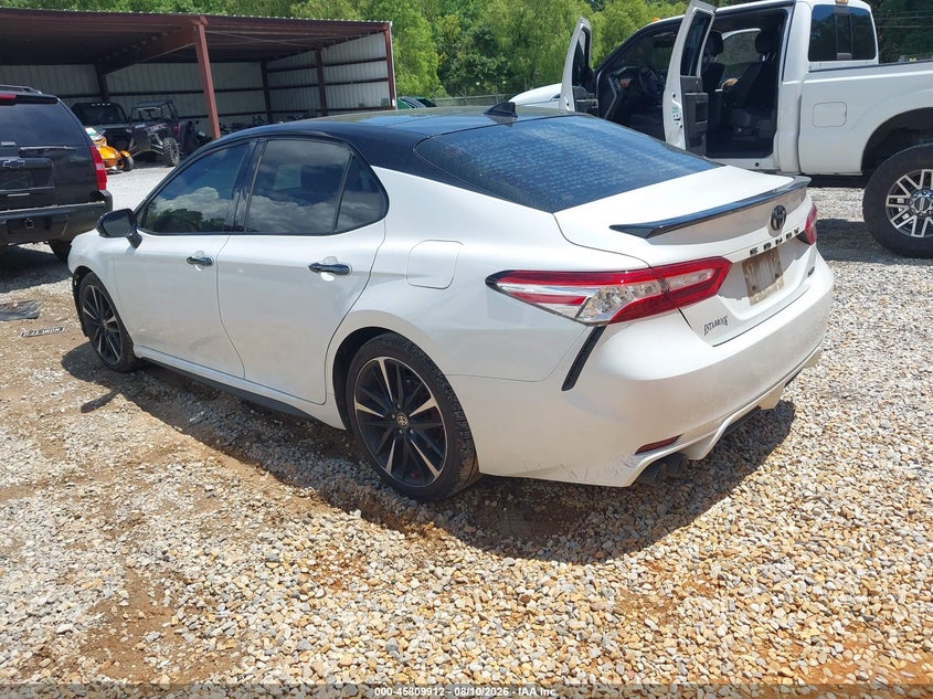 TOYOTA CAMRY - zdjęcie 3