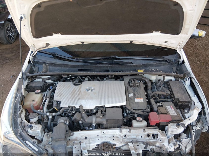 TOYOTA PRIUS - zdjęcie 10