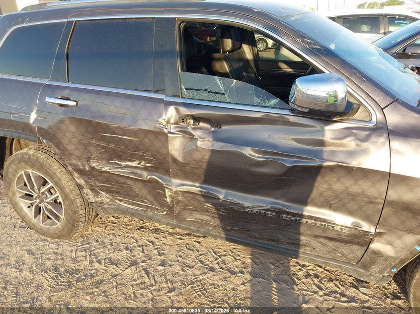 JEEP GRAND CHEROKEE - zdjęcie 17