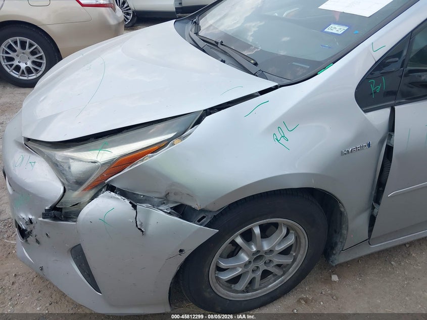 TOYOTA PRIUS - zdjęcie 6