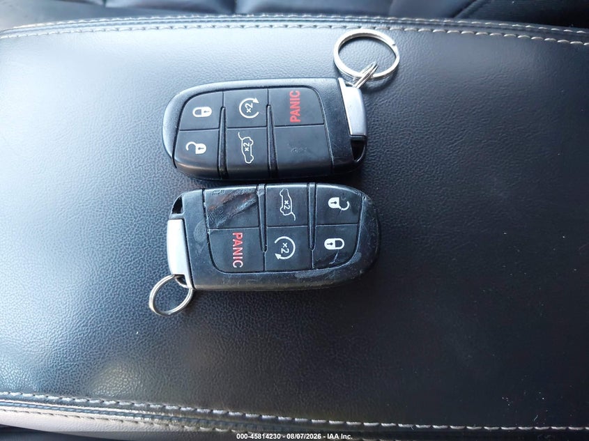 JEEP GRAND CHEROKEE - zdjęcie 11