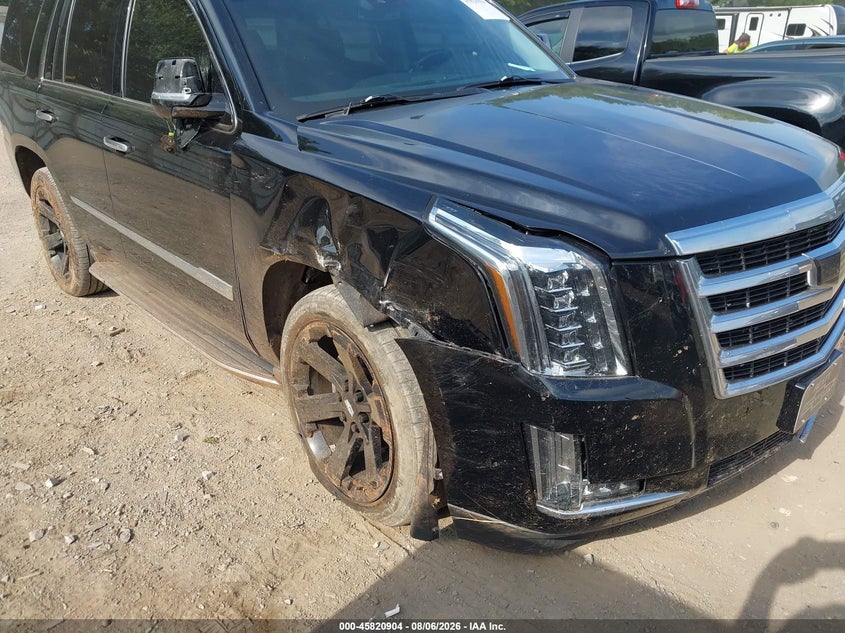 CADILLAC ESCALADE - zdjęcie 6