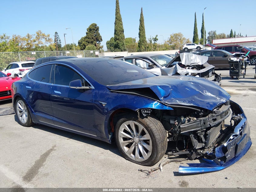 TESLA MODEL S - zdjęcie 13