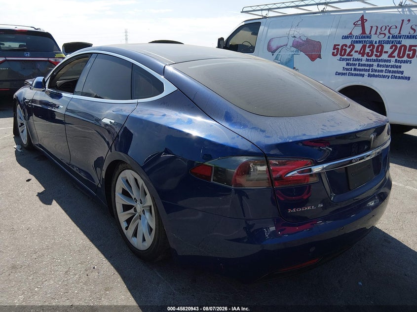 TESLA MODEL S - zdjęcie 3