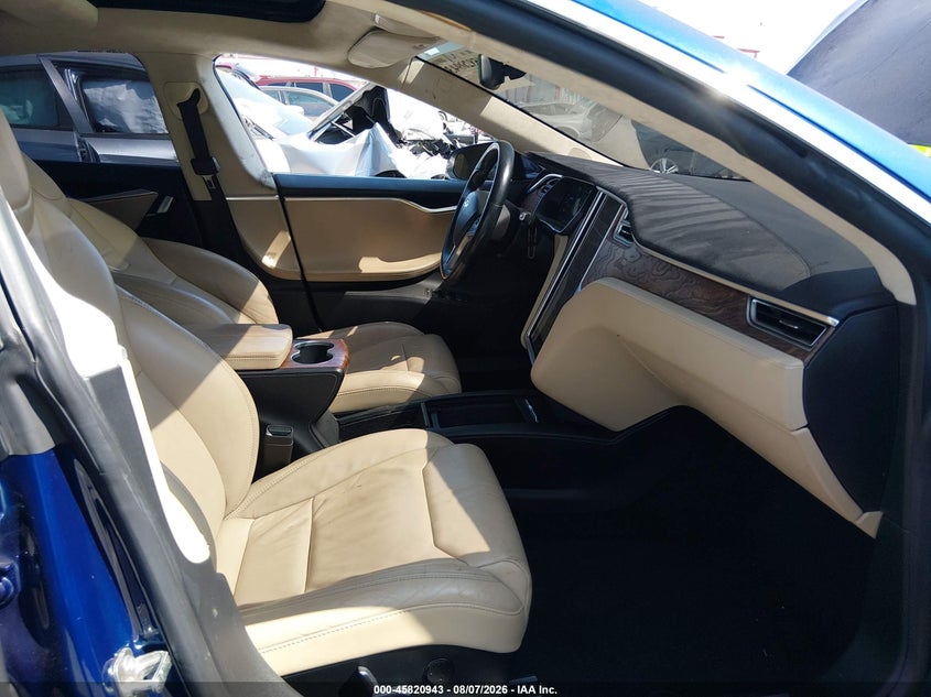 TESLA MODEL S - zdjęcie 5