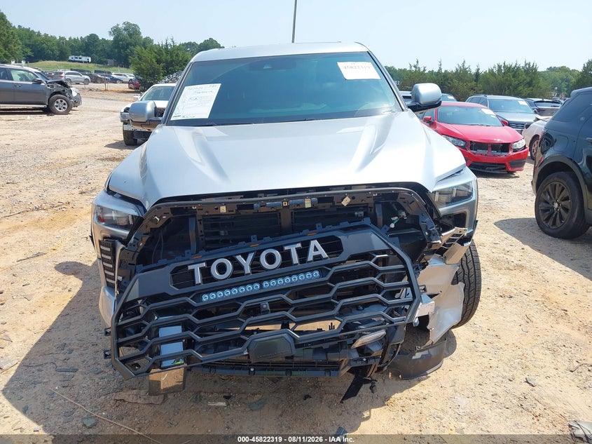 TOYOTA TUNDRA - zdjęcie 12