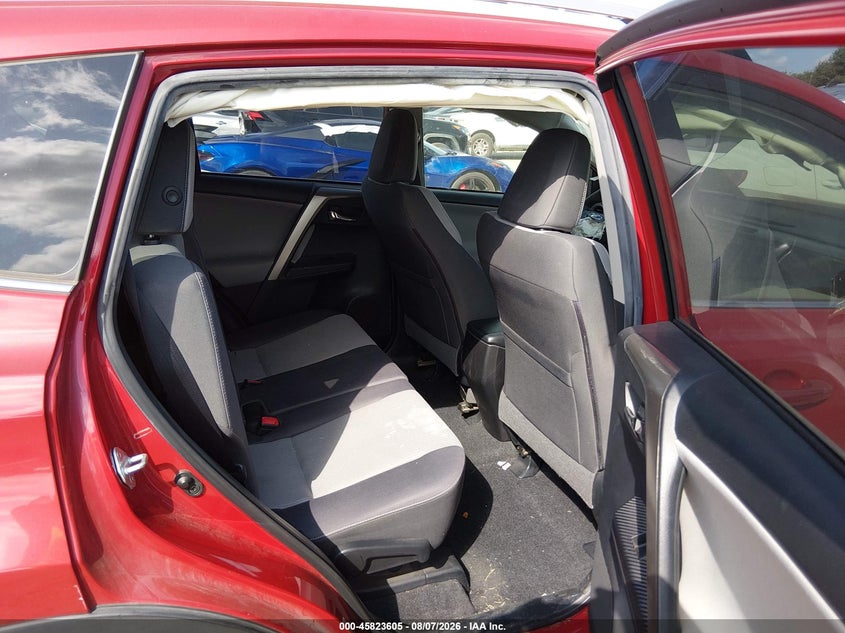 TOYOTA RAV4 - zdjęcie 8
